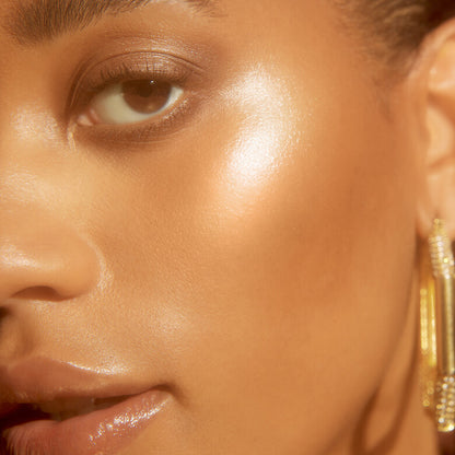 Elf Halo Glow Liquid Filter Highlighter