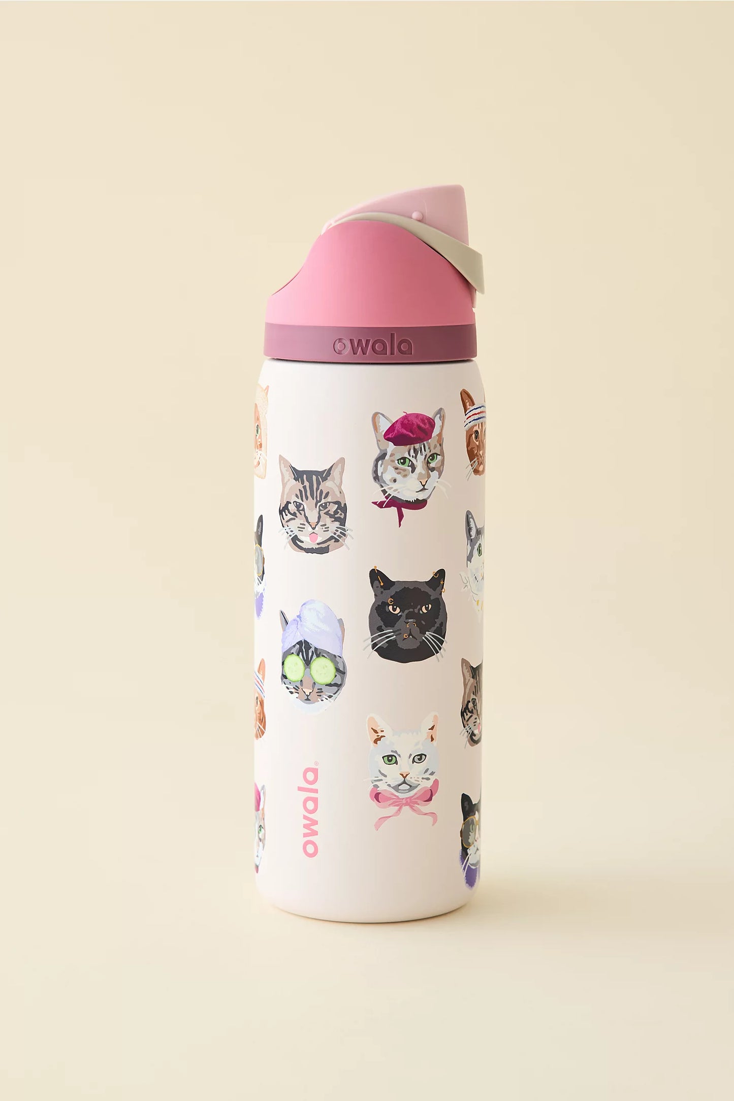 PRE ORDER-Owala UO Exclusive Cat Collage FreeSip 32 oz Water Bottle