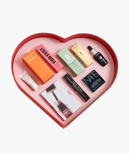 Macy's The Love and Glow Beauty Set (set de skincare y maquillaje)