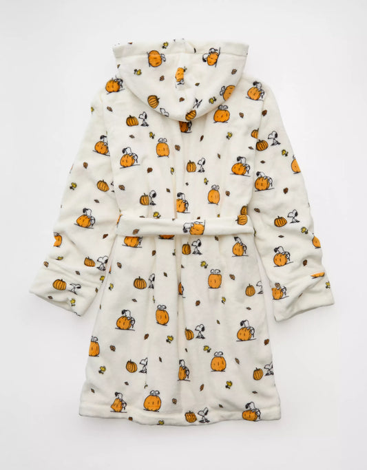 PRE ORDER-AE Snoopy Cozy Bath Robe