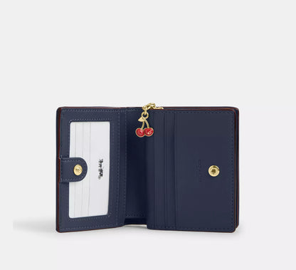 PRE ORDER-Snap Wallet