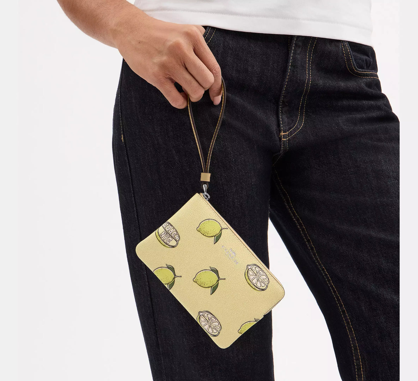 Corner Zip Wristlet
