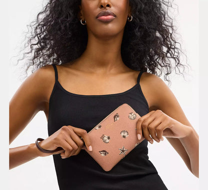 PRE ORDER-Corner Zip Wristlet