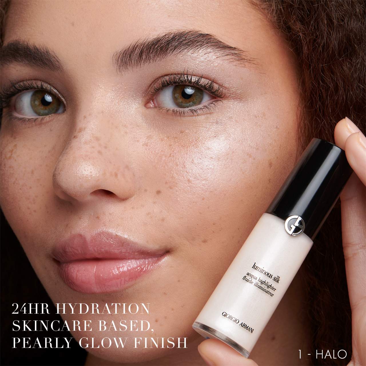 PRE ORDER-Luminous Silk Acqua Highlighter