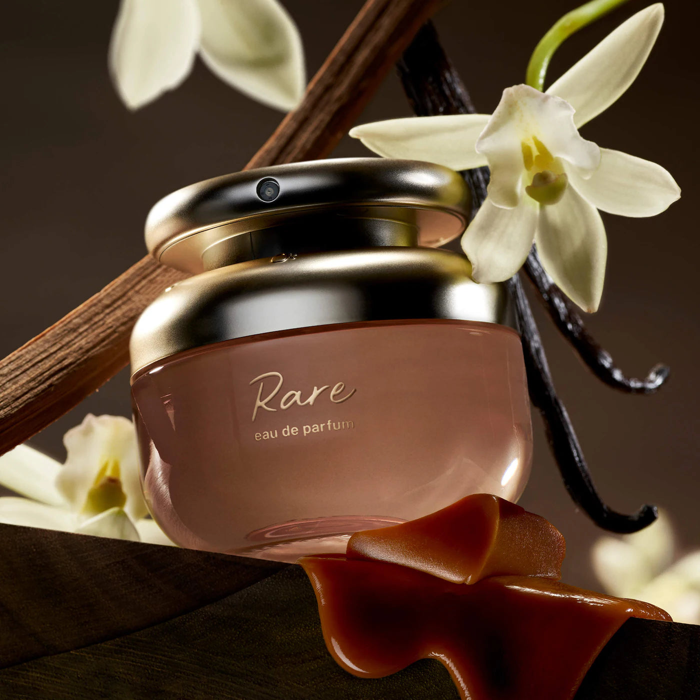 PRE ORDER-Rare Eau de Parfum con vainilla y caramelo