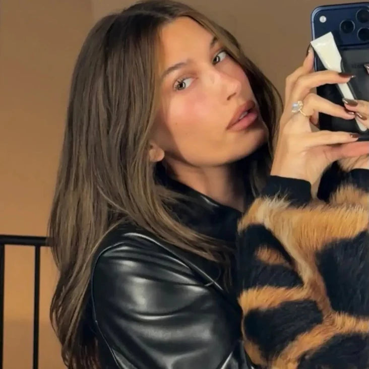 PRE ORDER-Snap-on lip case