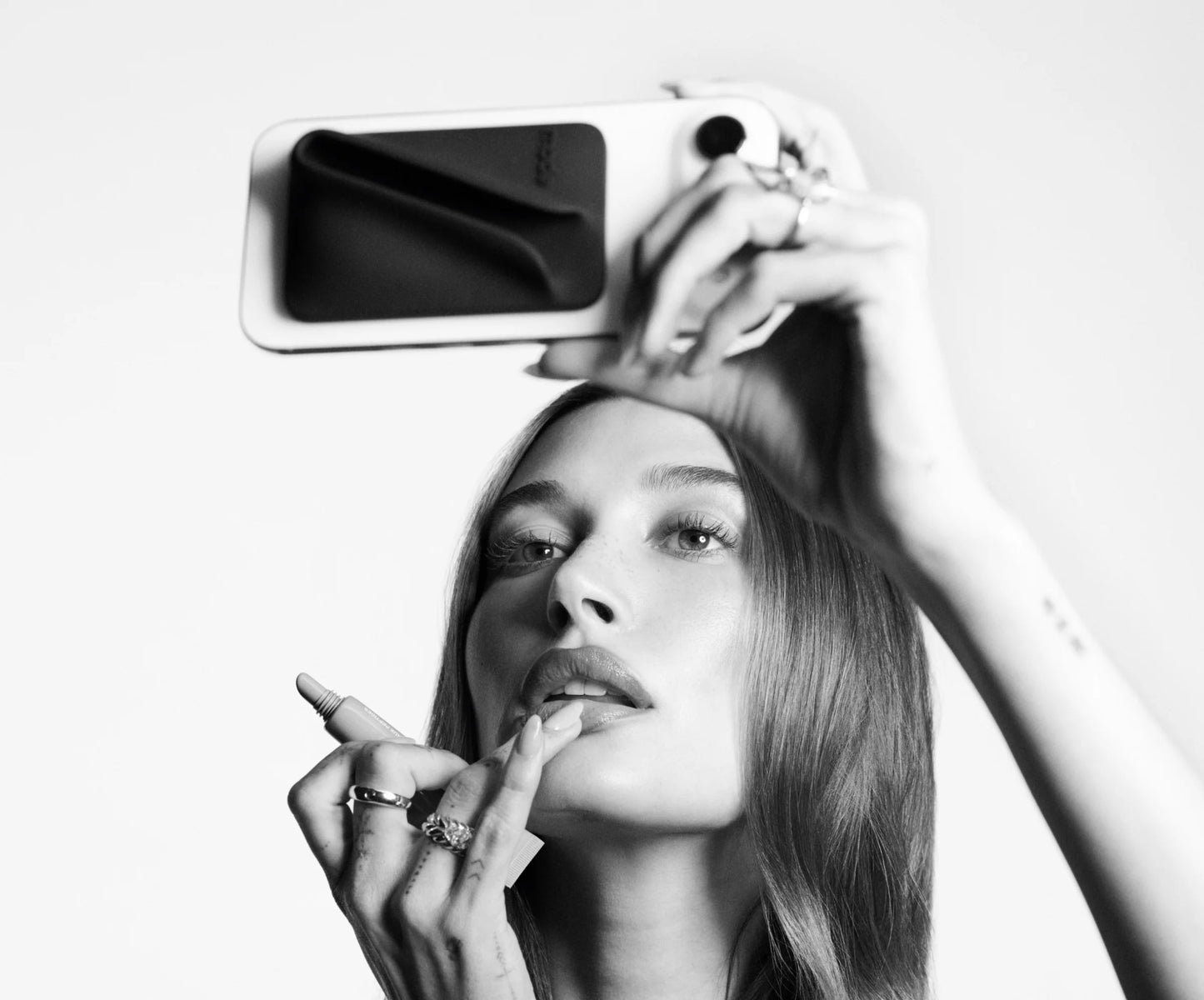 PRE ORDER-Snap-on lip case