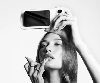 PRE ORDER-Snap-on lip case